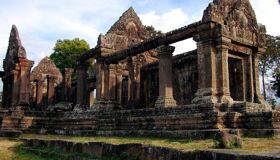 Capture the authentic charm of Preah Vihear’s lush scene